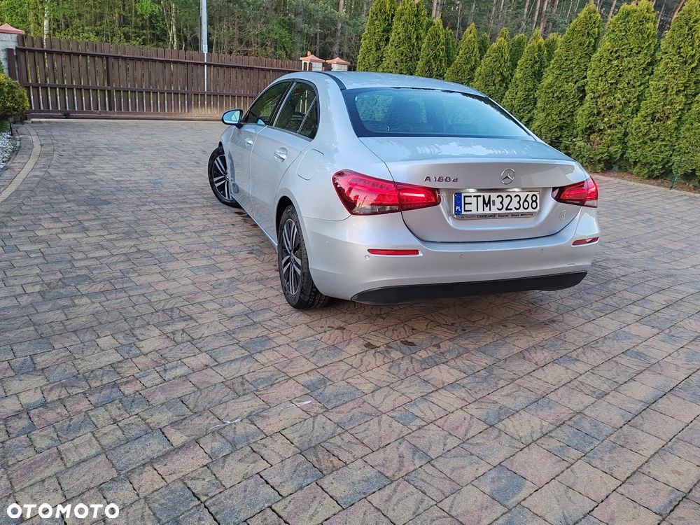 Mercedes-Benz Klasa A 180 d Edition 1 7G-DCT - 3