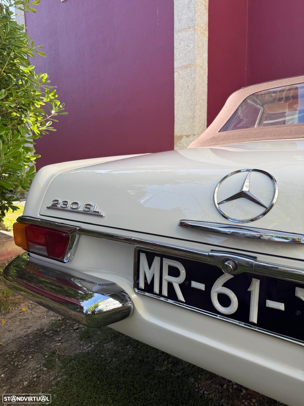 Mercedes-Benz SL 230 - 23