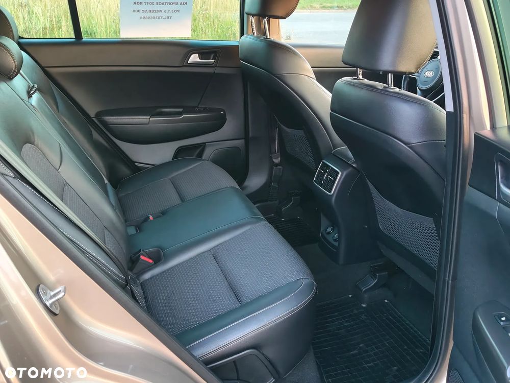Kia Sportage 1.6 GDI L 2WD - 11