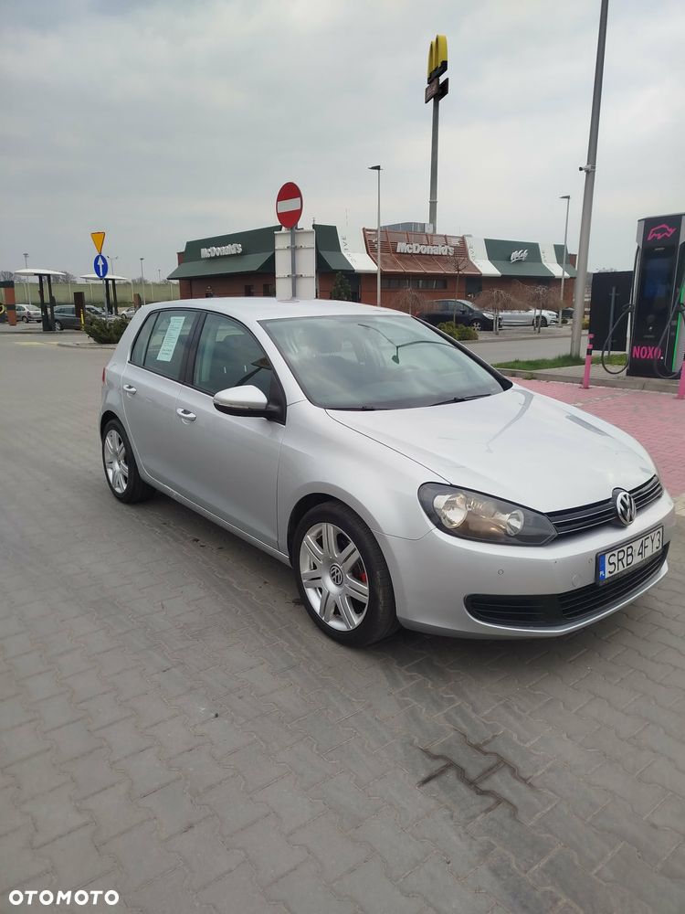 Volkswagen Golf 1.6 TDI Comfortline - 4