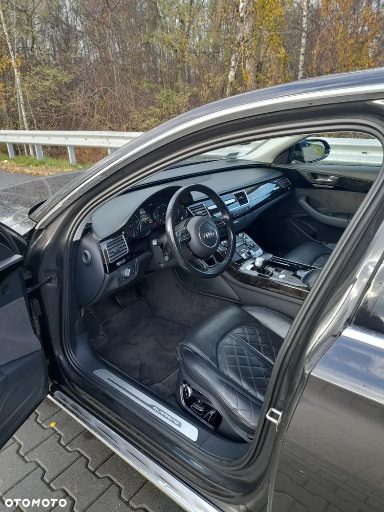 Audi A8 4.2 TDI DPF (clean diesel) quattro tiptronic - 5