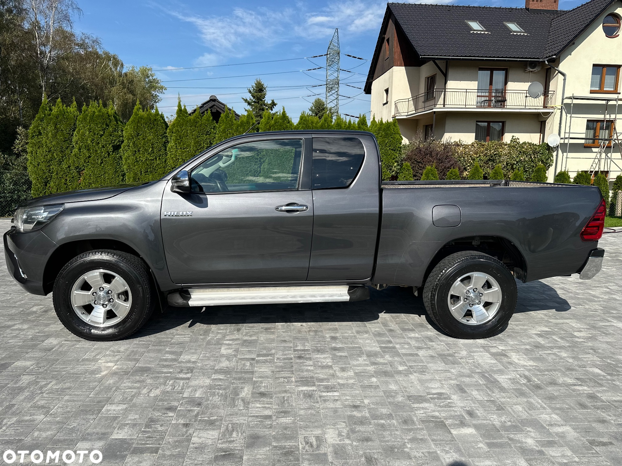 Toyota Hilux 2.4 D-4D Double Cab SR 4x4