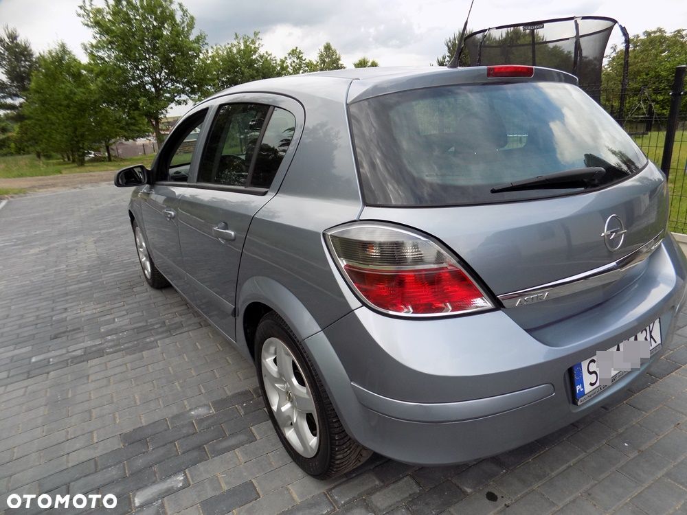 Opel Astra 1.6 Edition - 11