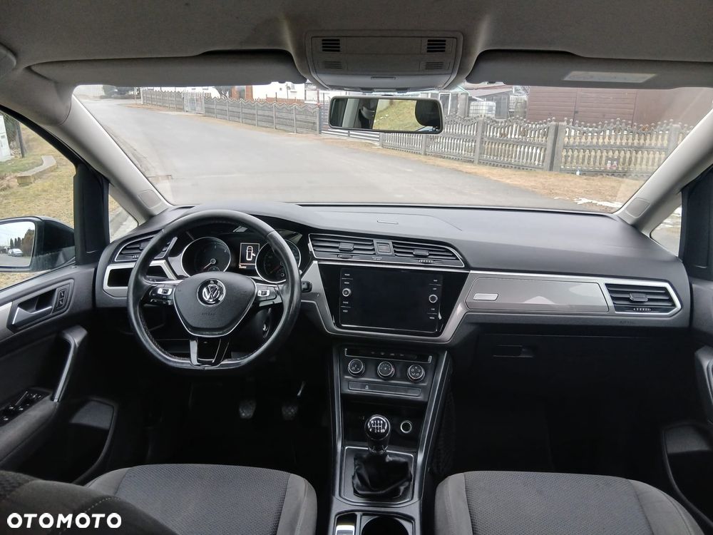 Volkswagen Touran 1.6 TDI BMT Comfortline - 14