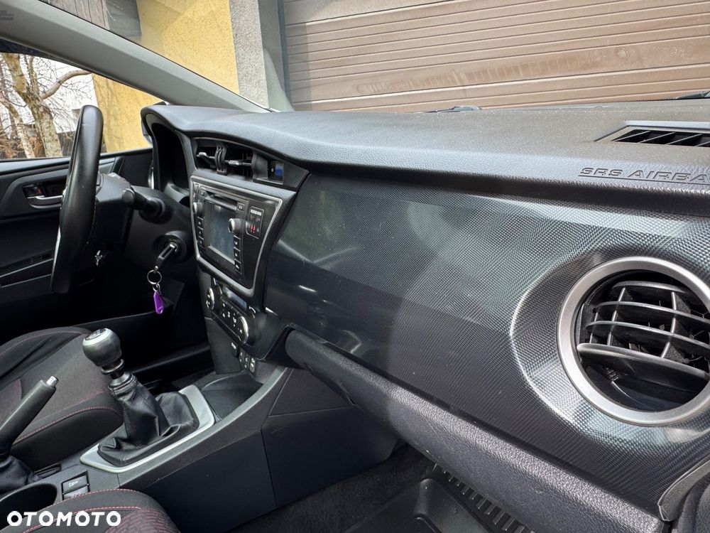 Toyota Auris 2.0 D-4D Prestige - 13