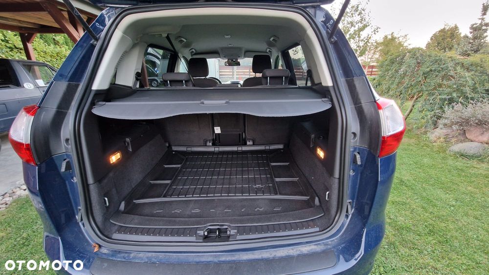 Ford Grand C-MAX - 21
