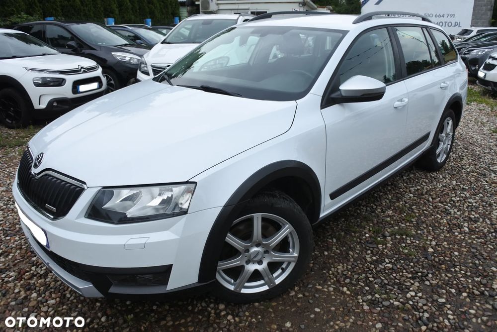 Skoda Octavia Scout 2.0 TDI 4x4 DSG - 1