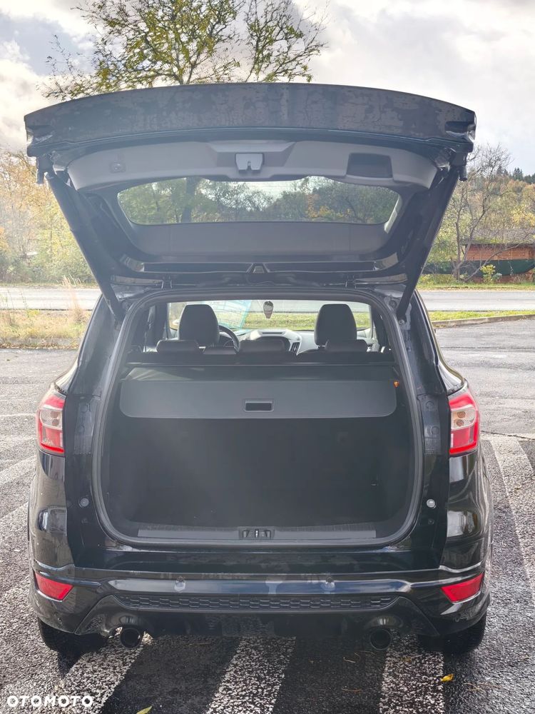 Ford Kuga 1.5 EcoBoost 2x4 ST-Line - 19
