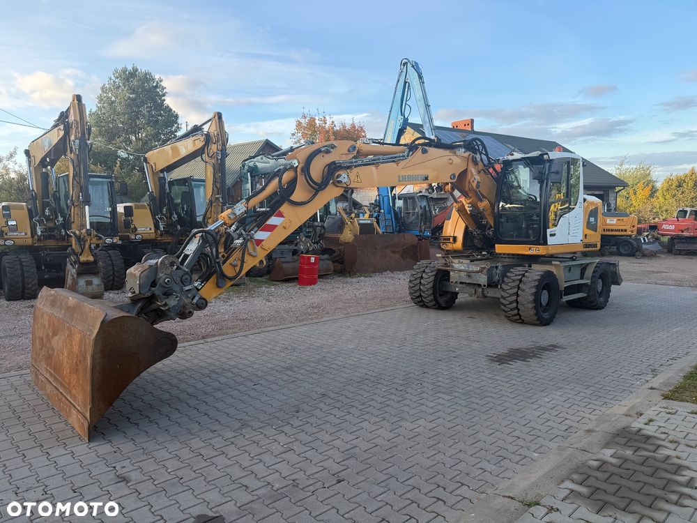Liebherr A 918 Compact - 10
