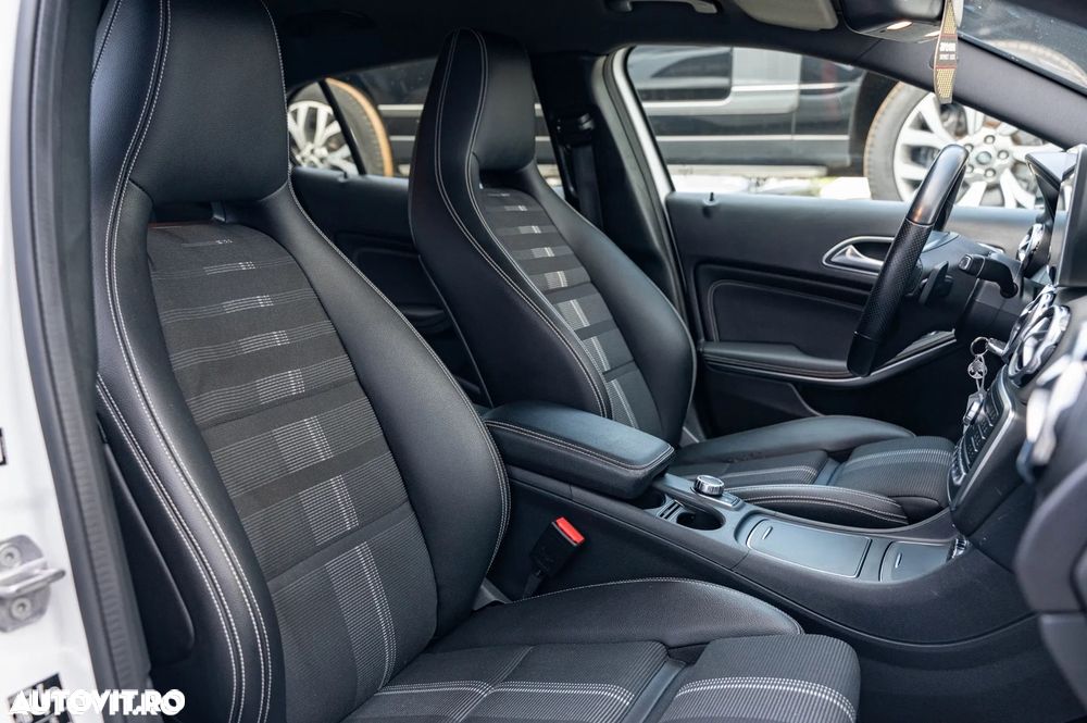 Mercedes-Benz GLA - 9