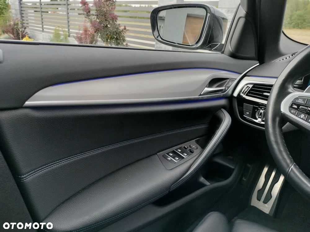 BMW Seria 5 530d xDrive mHEV M Sport sport - 16
