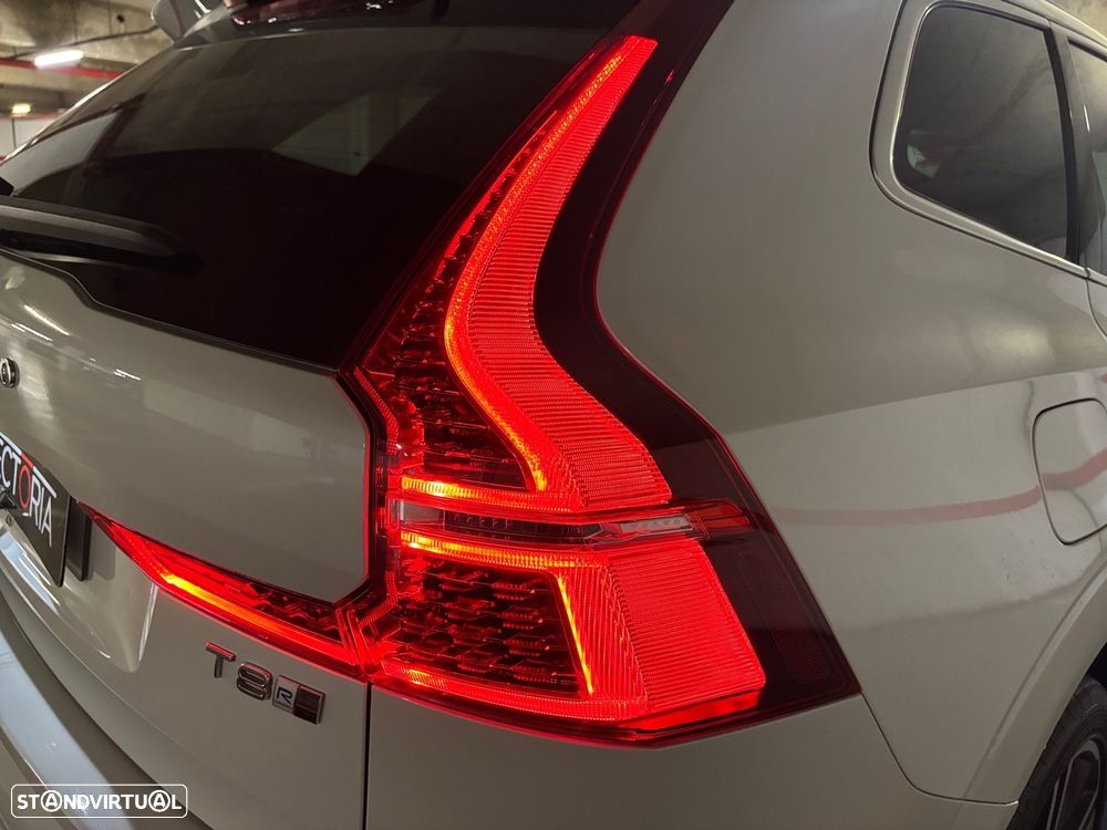 Volvo XC 60 2.0 T8 PHEV R-Design AWD - 18