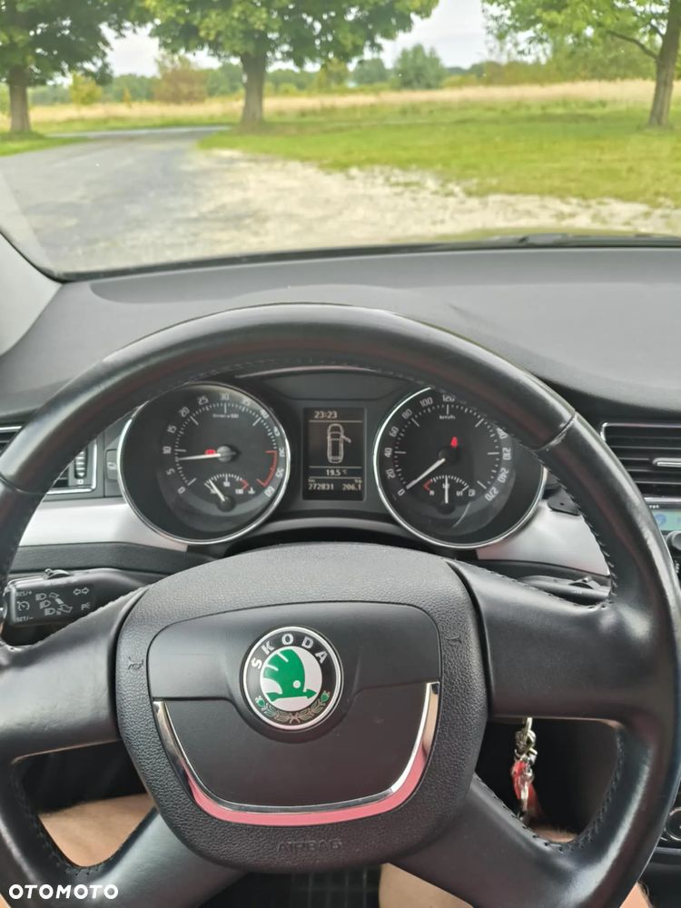 Skoda Superb 2.0 TDI Elegance - 8