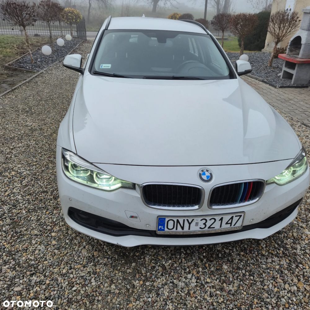 BMW Seria 3 318d Sport Line - 3