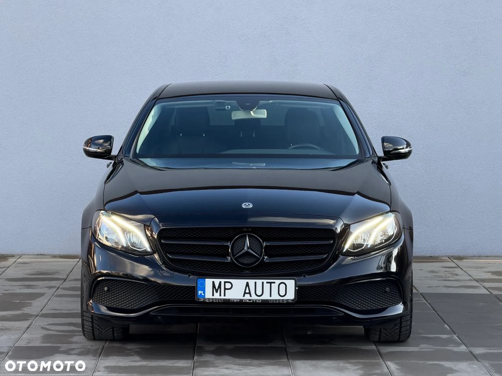 Mercedes-Benz Klasa E 220 d 4-Matic 9G-TRONIC - 2