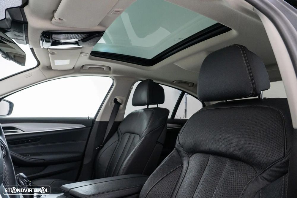 BMW 530 d Line Luxury Auto - 33