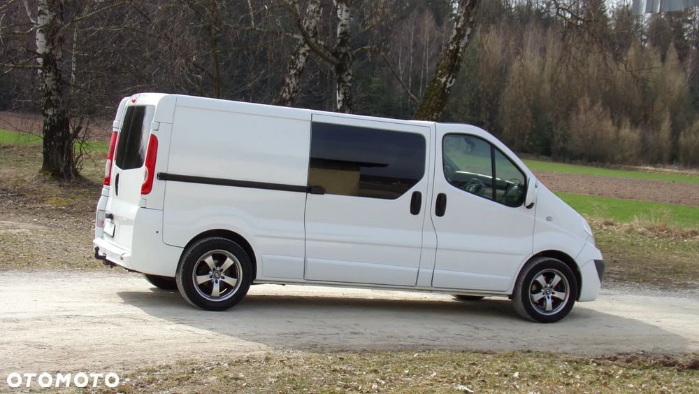 Opel VIVARO 2.5 150KM * L2H1 * KLIMA * SERWIS * DUBEL KABINA * ZADBANY ! - 15