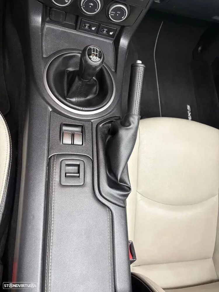 Mazda MX-5 - 8