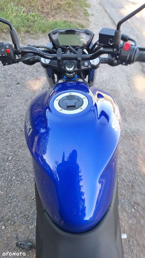 Suzuki SV - 33