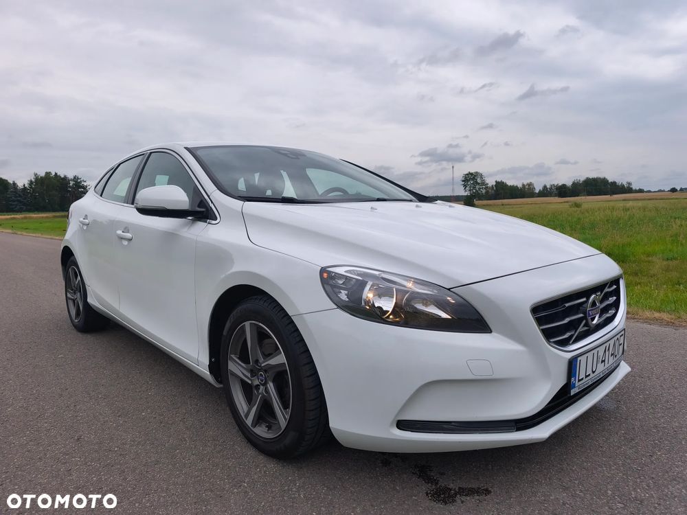 Volvo V40 D2 Momentum - 4