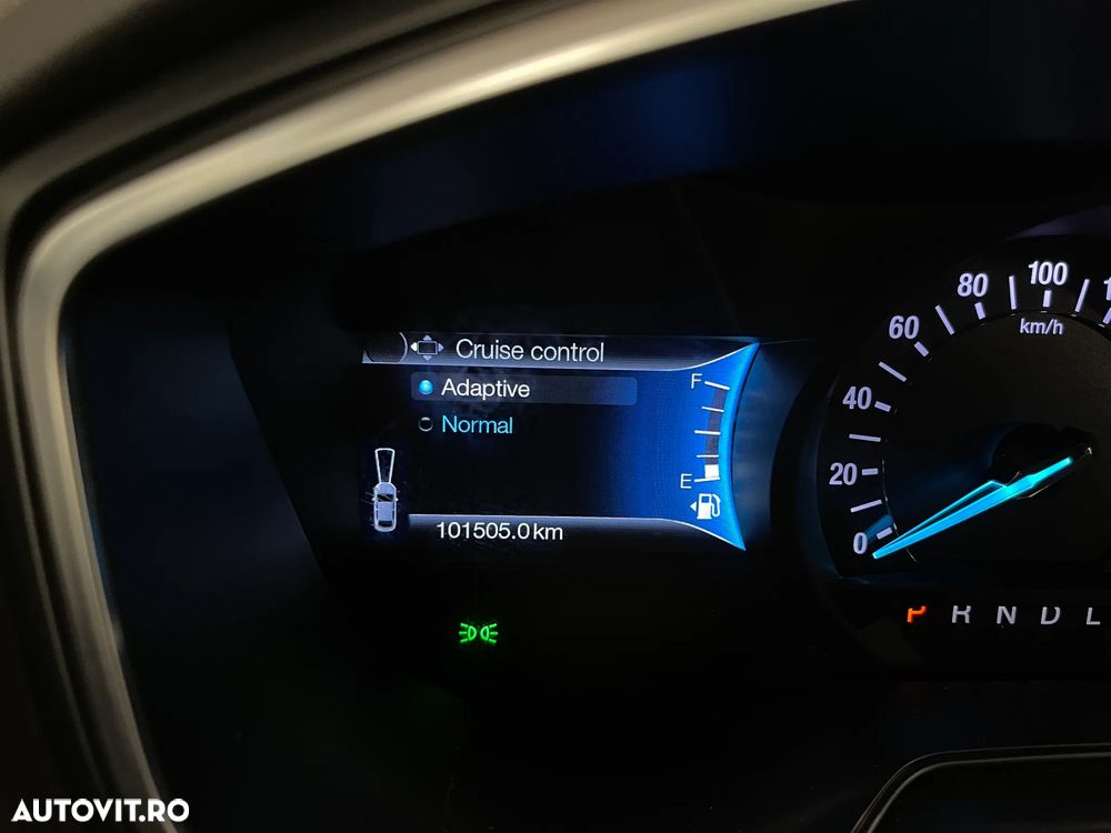 Ford Mondeo 2.0 HEV Titanium - 29