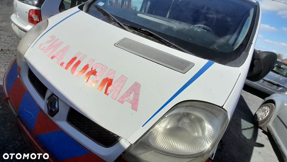 RENAULT TRAFIC II MASKA POKRYWA PRZEDNIA PRZÓD nr. 93/3 - 2