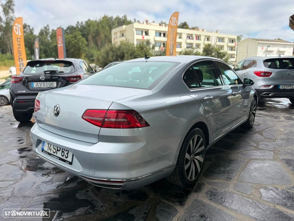 VW Passat - 7