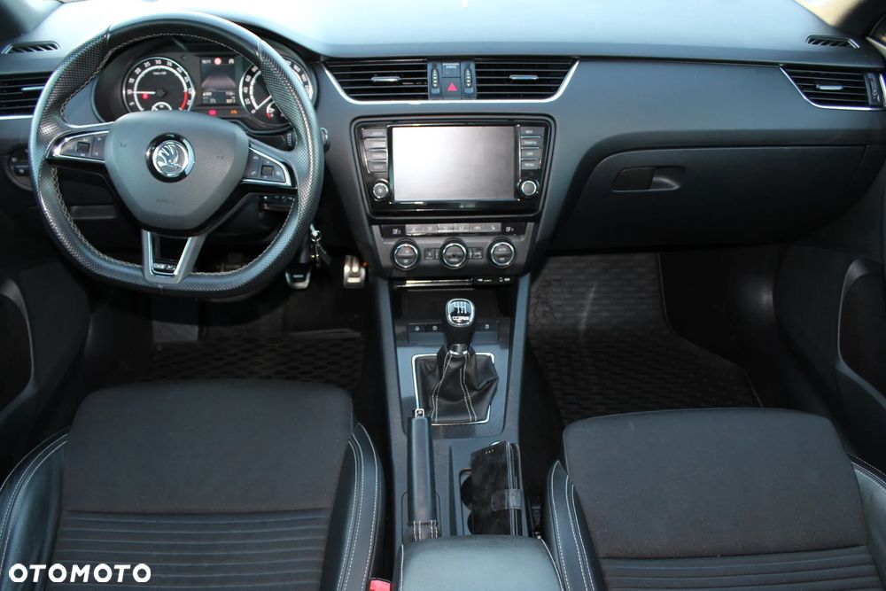 Skoda Octavia 2.0 TDI RS - 9