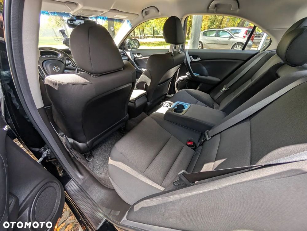 Honda Accord 2.0 Executive - 7