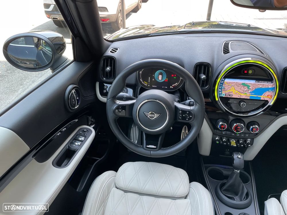 MINI Countryman Cooper SE ALL4 Auto - 27