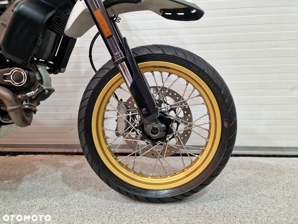 Ducati Scrambler - 22