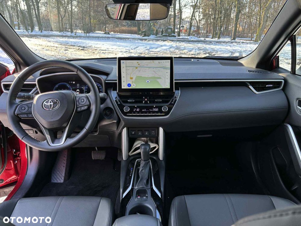 Toyota Corolla 2.0 Hybrid Executive - 11