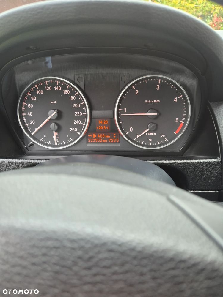 BMW X1 - 13