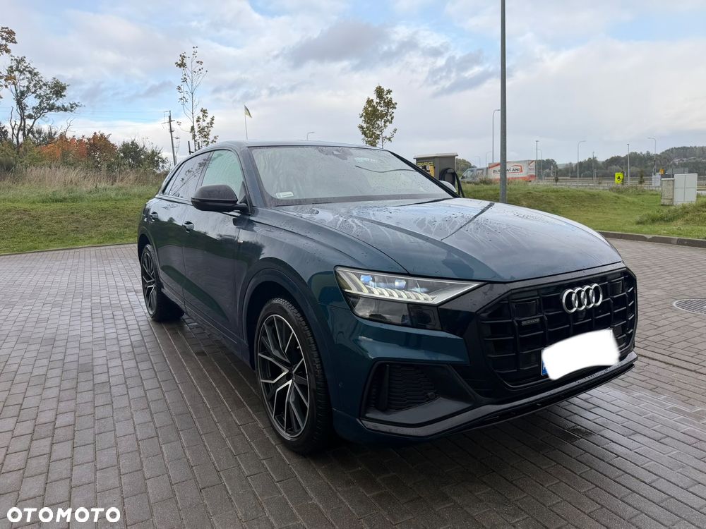 Audi Q8 - 8