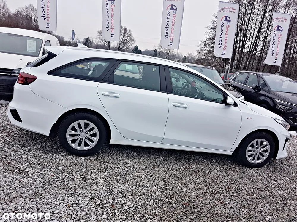 Kia Ceed 1.6 CRDi SCR M - 31