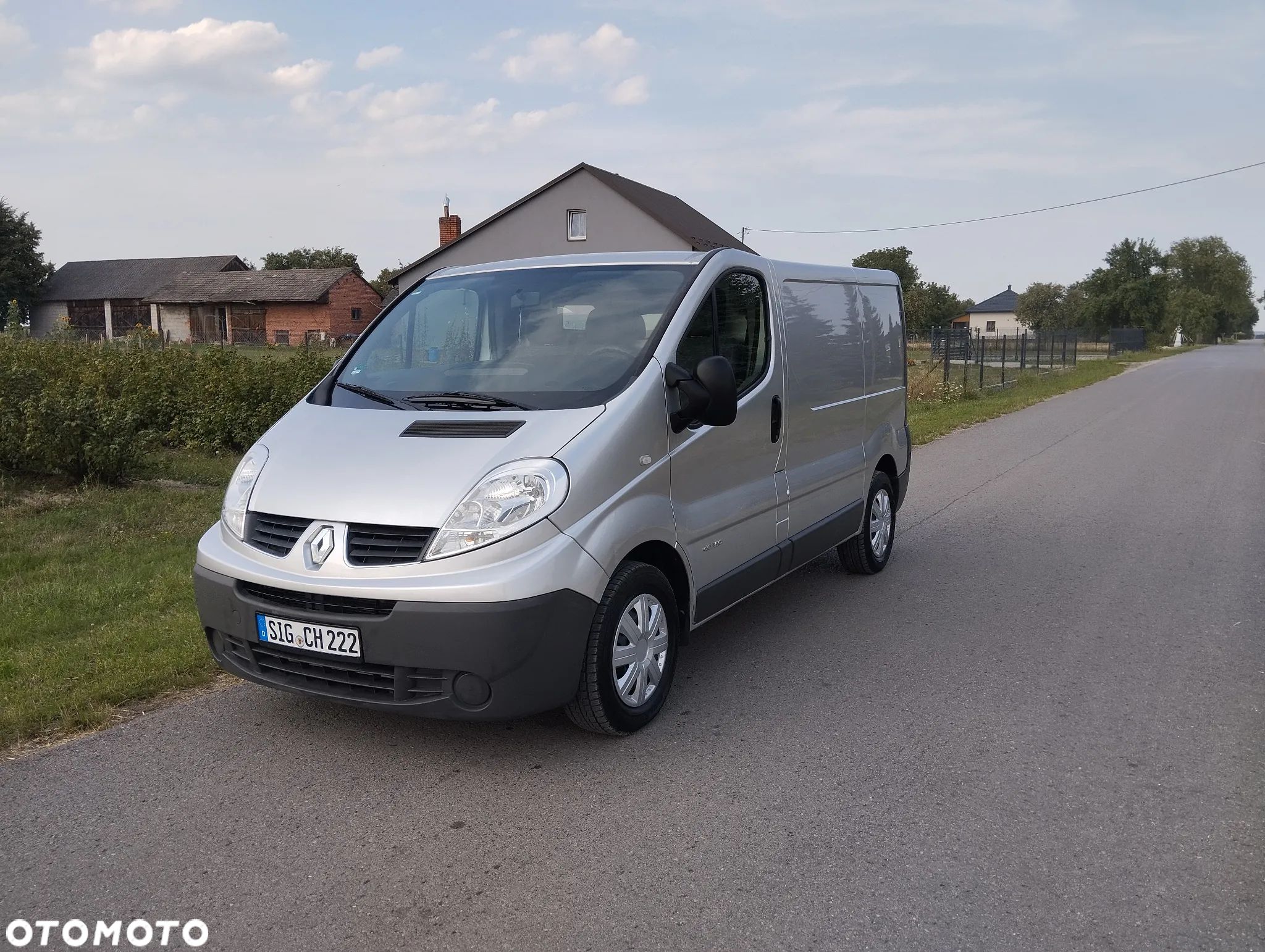 Renault Trafic - 1
