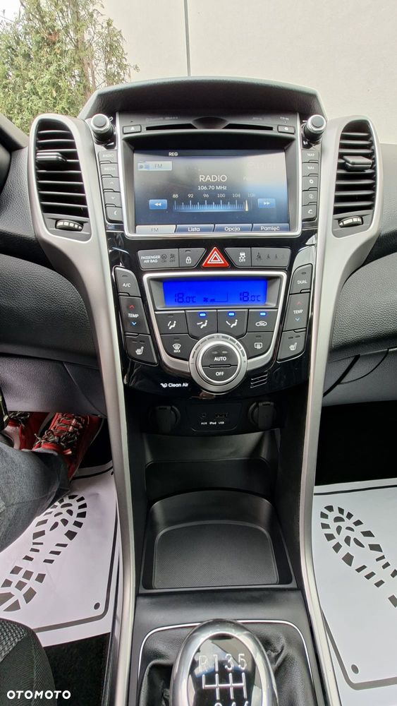 Hyundai i30 1.4 Premium - 11
