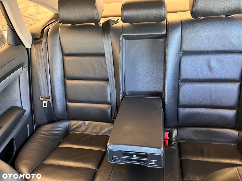 Audi A6 Limousine 2.4 - 9