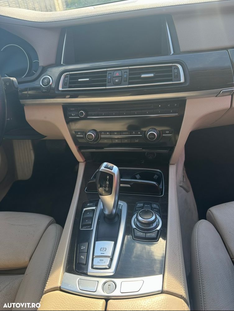 BMW Seria 7 730d xDrive - 12