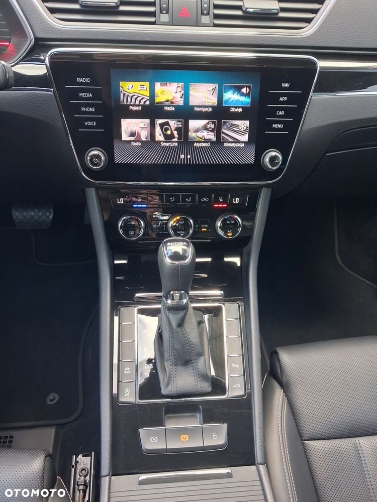 Skoda Superb 2.0 TDI SCR L&K DSG - 30