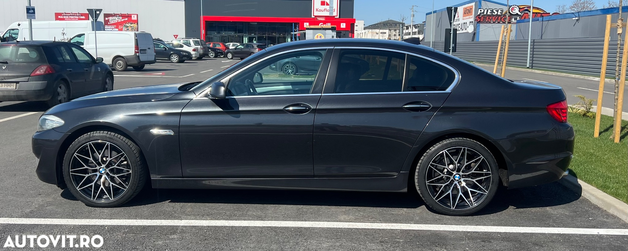 BMW Seria 5 520d Aut. - 12
