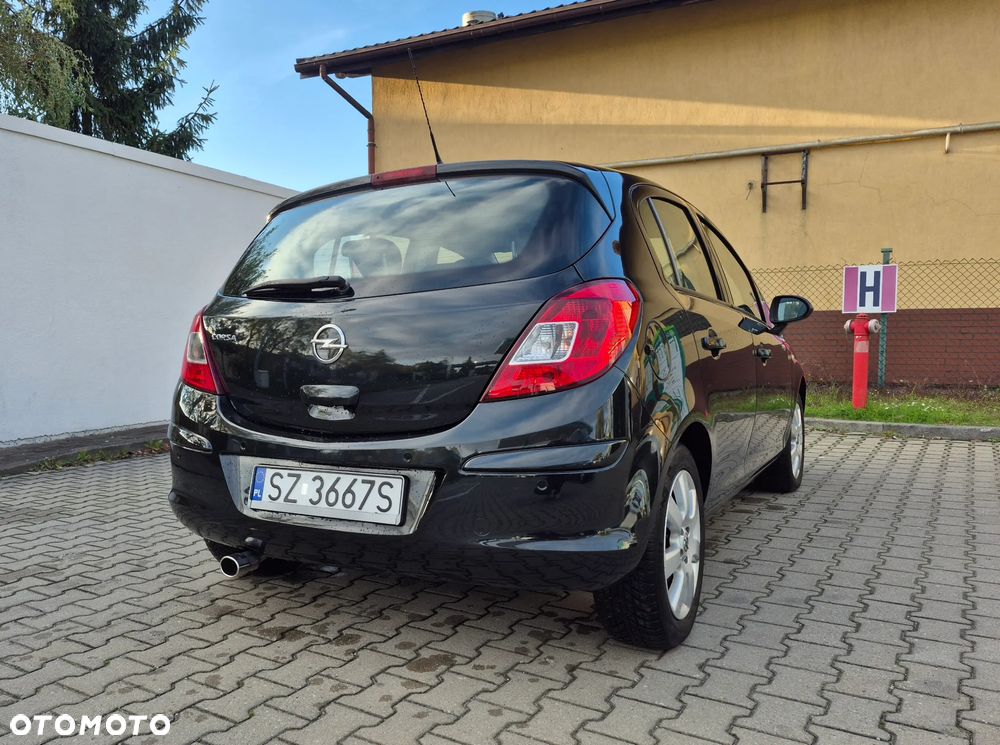 Opel Corsa 1.4 16V Color Edition - 7