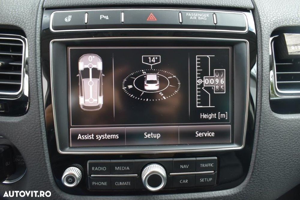 Volkswagen Touareg 3.0 V6 TDI BMT - 14