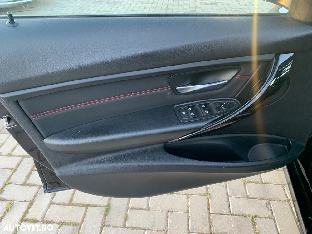 BMW Seria 3 320d Sport-Aut. Efficient Dynamics Edition - 19