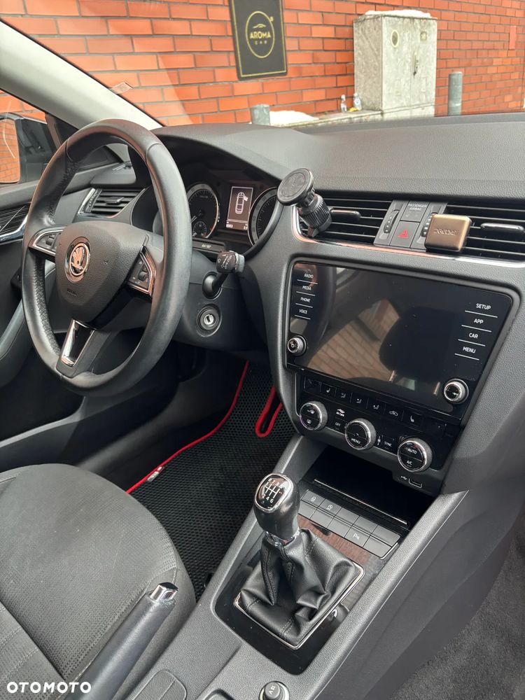 Skoda Octavia 1.5 TSI ACT Style - 29