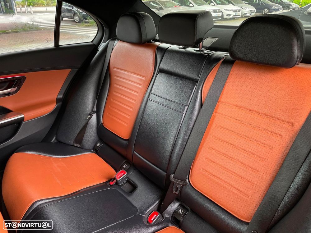 Mercedes-Benz C 300 e AMG Line - 10
