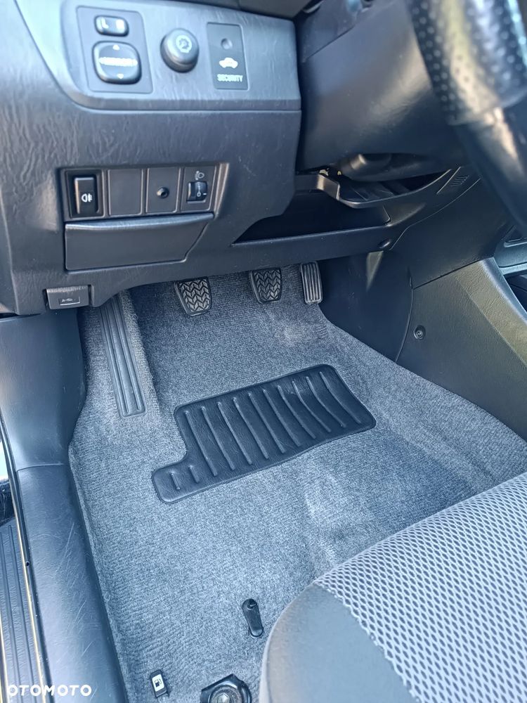 Toyota RAV4 - 25