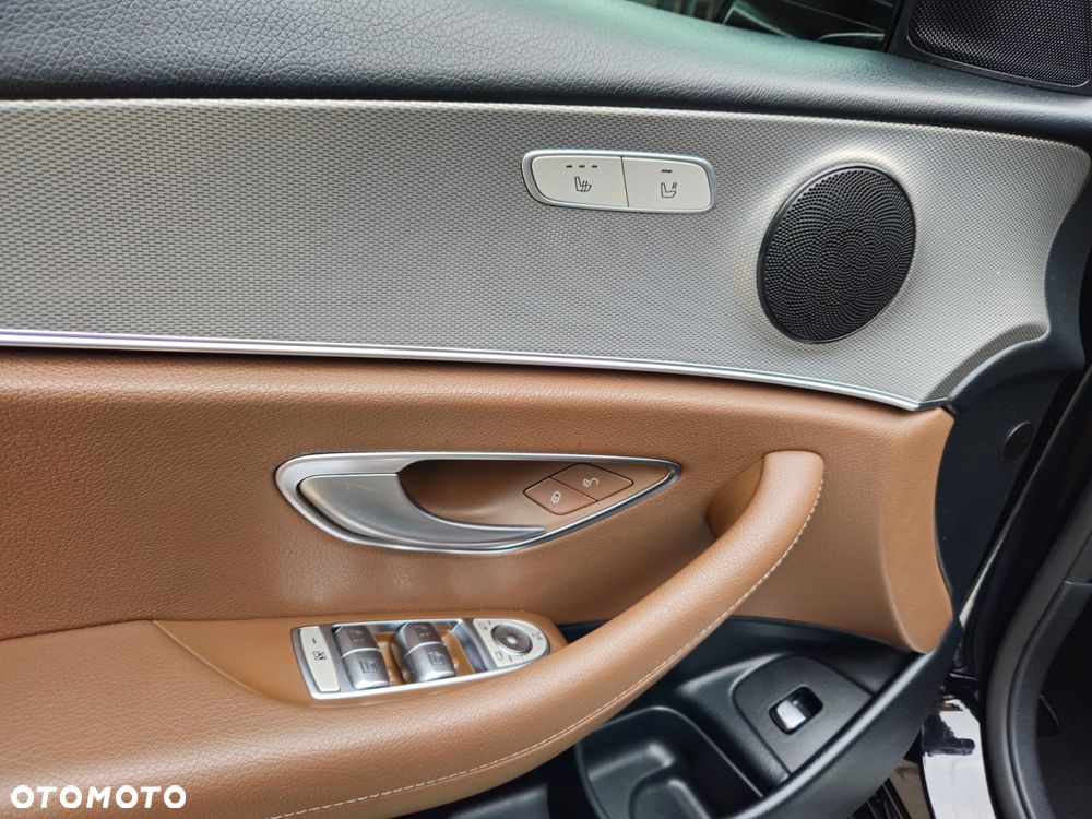 Mercedes-Benz Klasa E 220 d Avantgarde - 22