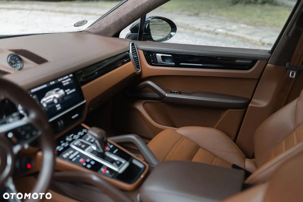 Porsche Cayenne E-Hybrid - 25