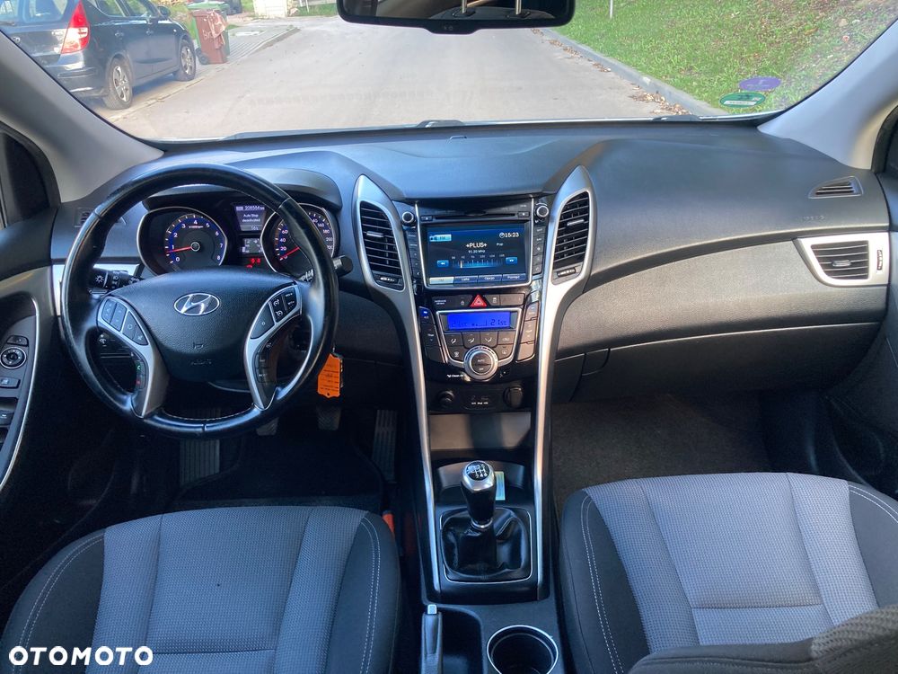 Hyundai i30 1.6 GDI BlueDrive Classic - 12